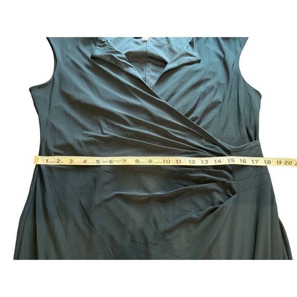 NIPON Boutique gown - Picture 5 of 8